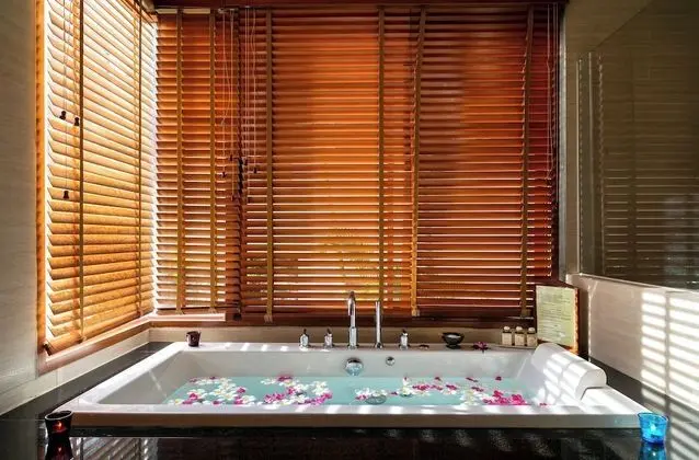Grand Oda, Küvet, Kısmi Deniz Manzarası