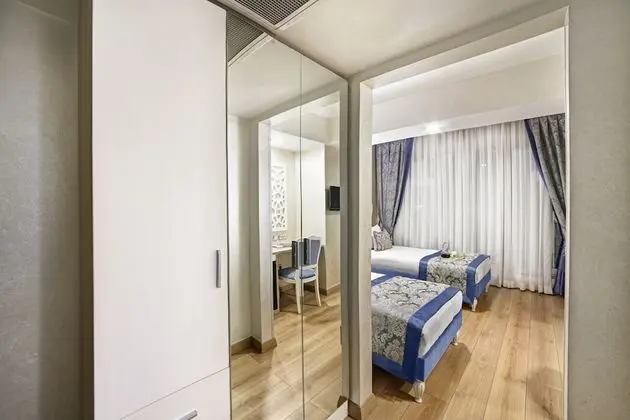 Economy Tek Büyük veya İki Ayrı Yataklı Oda