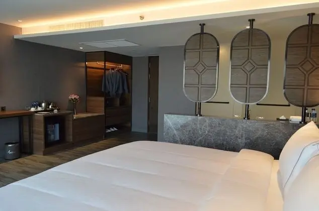 Deluxe Oda, 1 En Büyük (King) Boy Yatak, Balkon