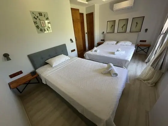 Triple, Bahçe Manzaralı, Teraslı
