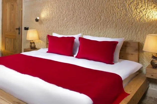 Deluxe Cave, Avlu Manzaralı, Jakuzili