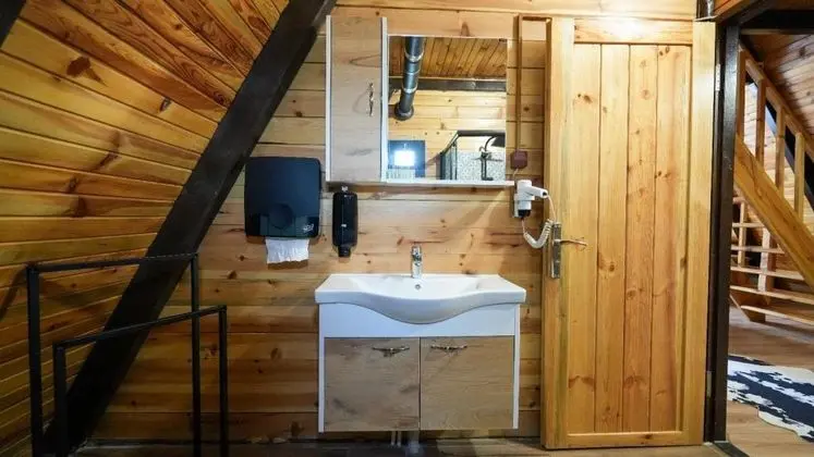 Standart Bungalow, Doğa Manzaralı, Şömineli ve Balkonlu
