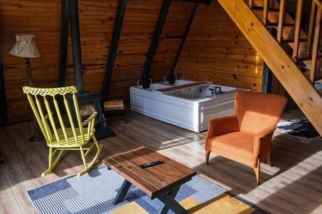 Suite Bungalow, Dağ Manzaralı, Jakuzili (2 Kişilik)