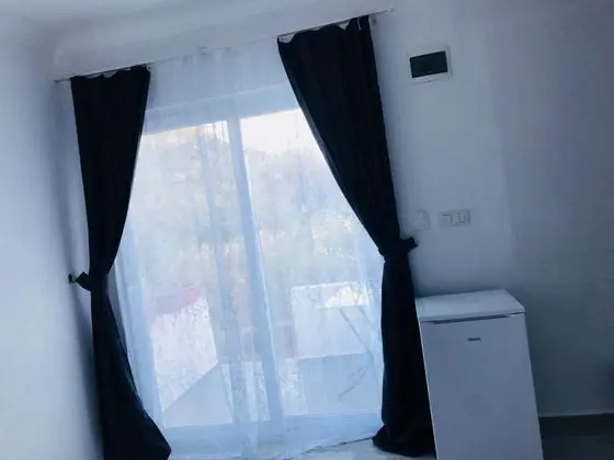 Ekonomik Apart Oda, Bahçe Manzaralı, Balkonlu