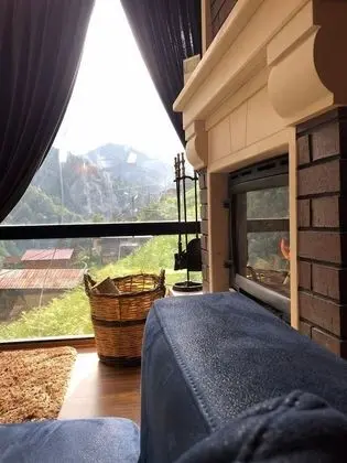 Royal Suite, Fireplace, Waterfall View, Jakuzi