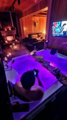 Royal Suite, Fireplace, Waterfall View, Jakuzi