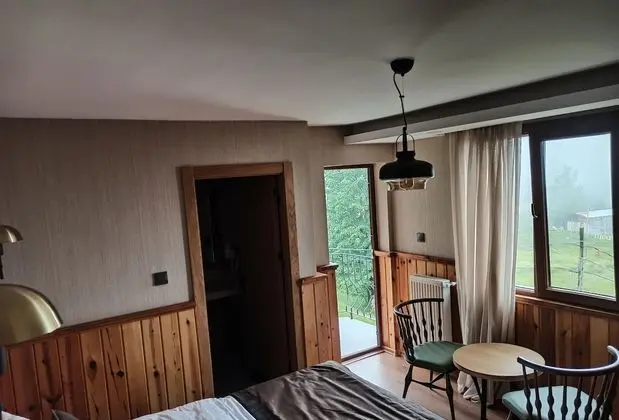 Luxury Tek Büyük Yataklı Oda