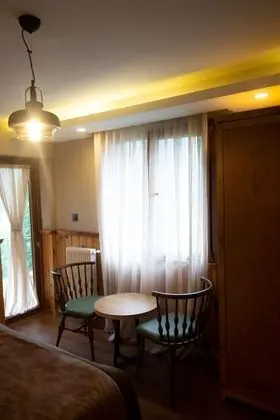 Luxury Tek Büyük Yataklı Oda