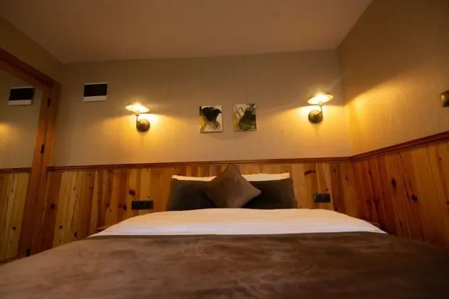 Luxury Tek Büyük Yataklı Oda
