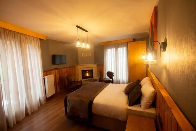 Corner Room, Dağ Manzaralı, Fransız Balkonlu