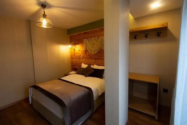 Design Room, Dağ Manzaralı, Fransız Balkonlu