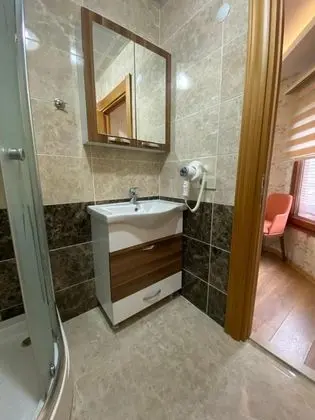 Çift Kişilik, Manzarasız