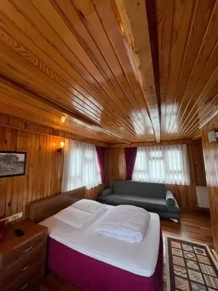 Triple, Dağ Manzaralı