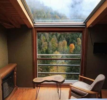 Honeymoon Tek Büyük Yataklı Oda
