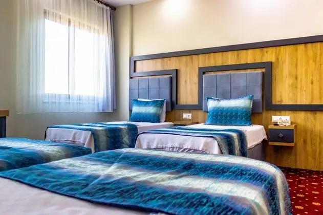 Dört Kişilik Oda, Şehir Manzaralı