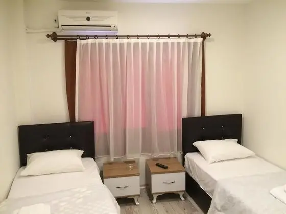Standard Tek Büyük Yataklı Oda