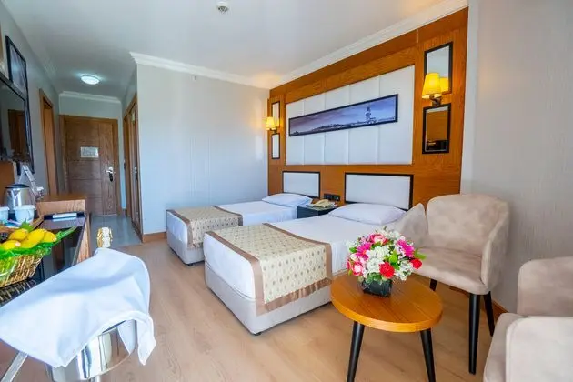 https://images.etstur.com/imgproxy/resize/2560x1440/files/images/hotelImages/etsrooms/516683/Aydinbey_Gold_Dreams_20241126114435_1.jpg