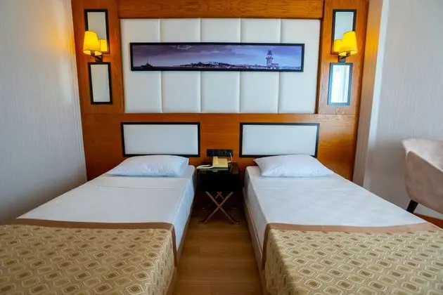 https://images.etstur.com/imgproxy/resize/2560x1440/files/images/hotelImages/etsrooms/516683/Aydinbey_Gold_Dreams_20241126114435_2.jpg