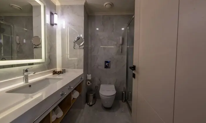 https://images.etstur.com/imgproxy/resize/2560x1440/files/images/hotelImages/etsrooms/507731/Aydinbey_King_s_Palace___Spa_20250327120018_4.jpg