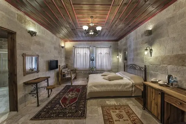 Double Stone Room