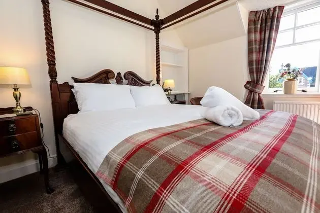 Deluxe Tek Büyük Yataklı Oda (Four Poster)