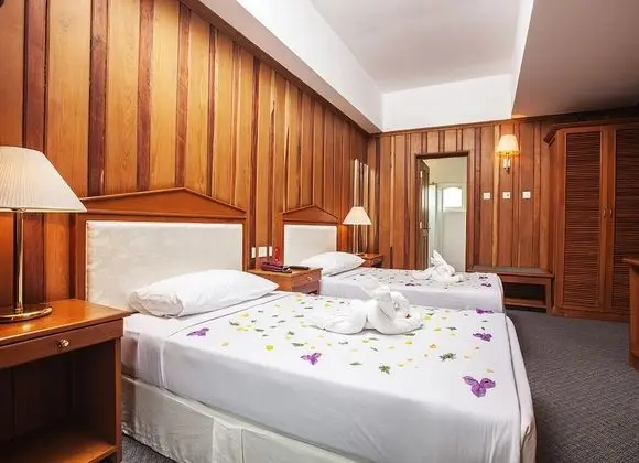 Junior Süit (Twin Room)