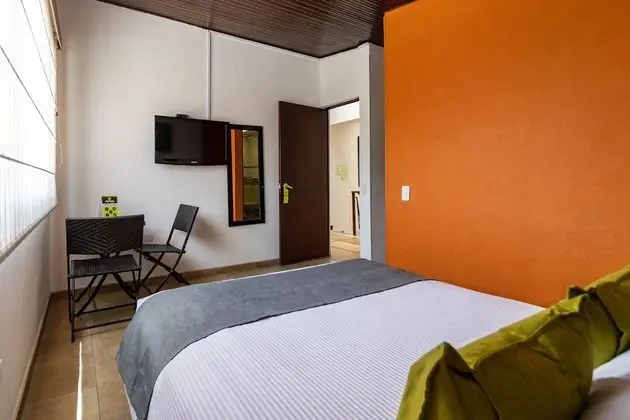 Standard Tek Büyük Yataklı Oda