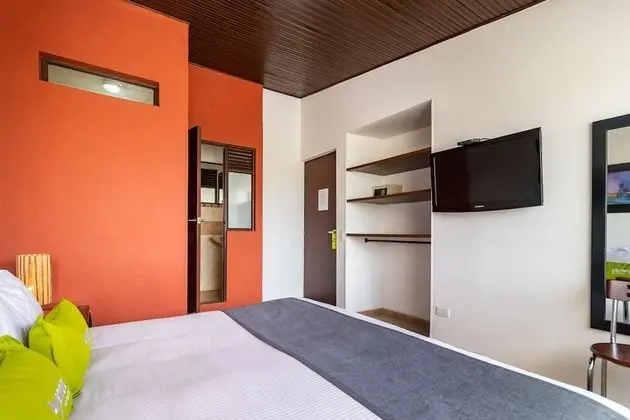 Standard Tek Büyük Yataklı Oda