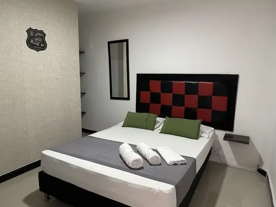 Standard Tek Büyük Yataklı Oda