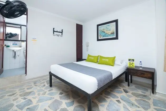 Standard Tek Büyük Yataklı Oda