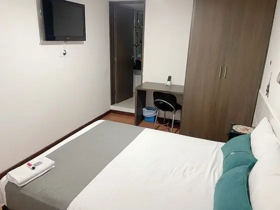 Standard Tek Büyük Yataklı Oda