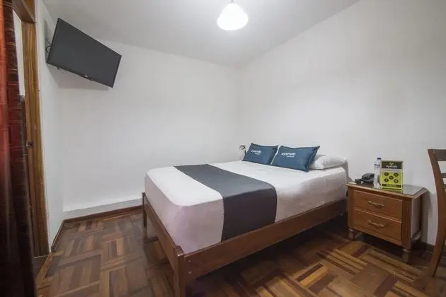 Standard Tek Büyük Yataklı Oda