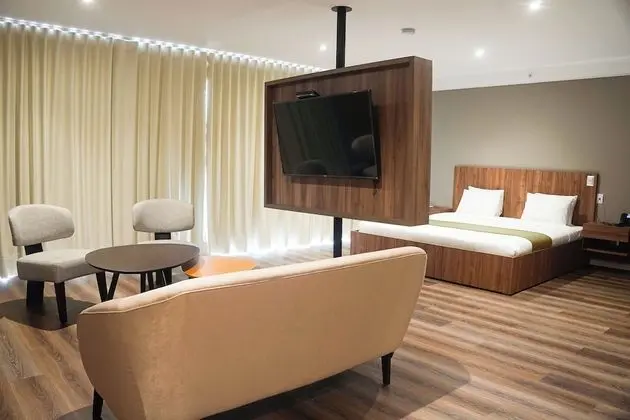 Deluxe Stüdyo Süit