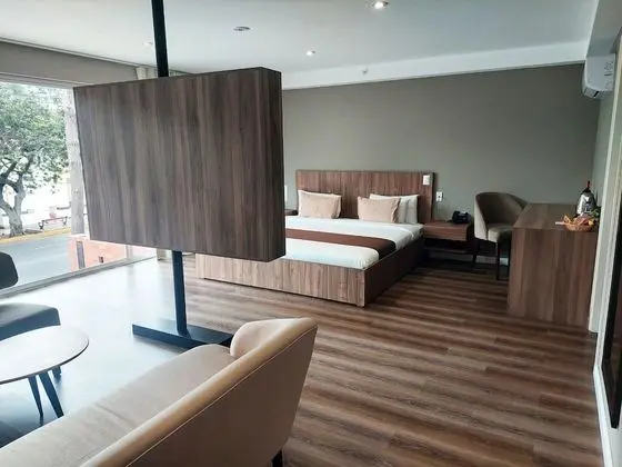 Deluxe Stüdyo Süit