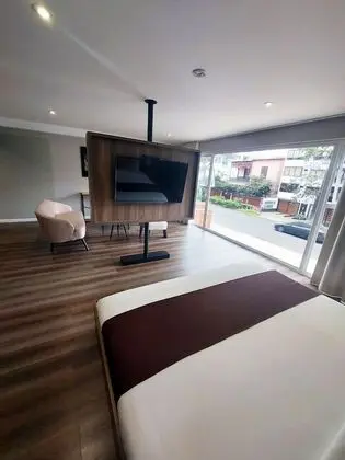 Deluxe Stüdyo Süit
