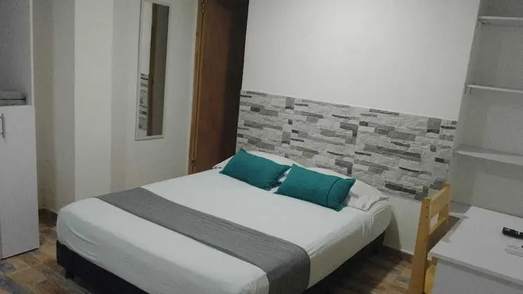 Standard Tek Büyük Yataklı Oda