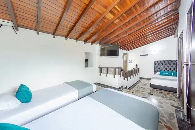 Standard Dört Kişilik Oda