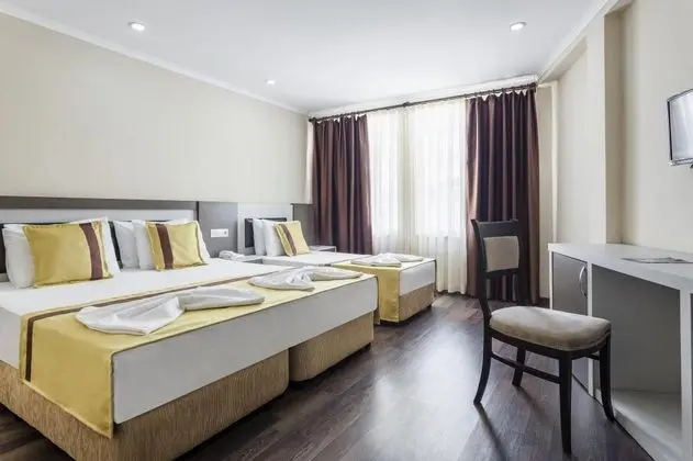 https://images.odamax.com/img/1024x768/odamax/image/upload/Ayhan_Hotel_202604141541270_AFAMILY_min.jpg