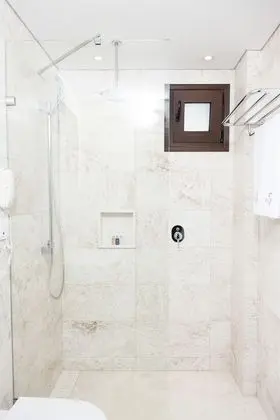 Deluxe Tek Büyük veya İki Ayrı Yataklı Oda, Avlu Manzaralı
