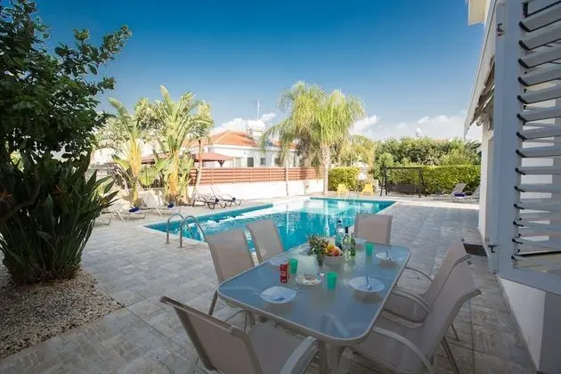 Villa, 4 Yatak Odası, Balkon