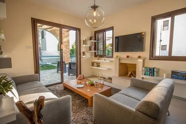 Deluxe Villa