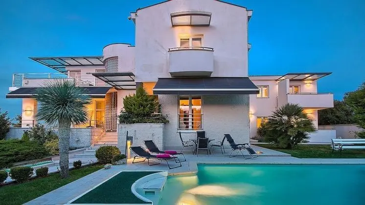 Villa, Birden Çok Yatak