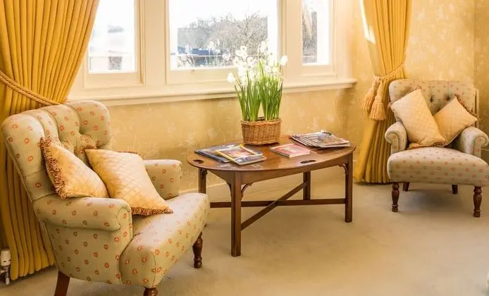 Luxury Tek Büyük Yataklı Oda, Bahçe Manzaralı (Walnut)