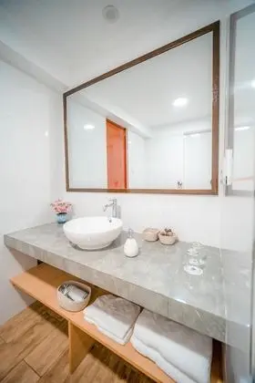 Standard Tek Büyük Yataklı Oda