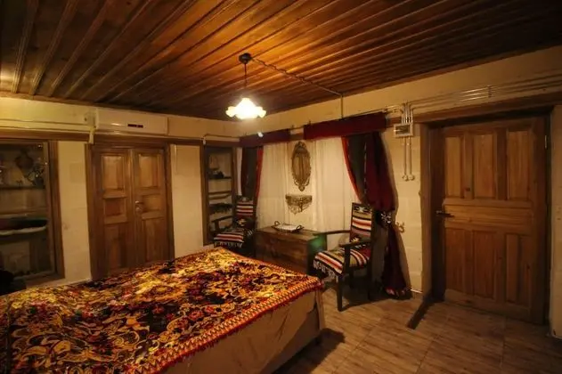 Design Tek Büyük veya İki Ayrı Yataklı Oda, 1 En Büyük (King) Boy Yatak, Bahçe Manzaralı, Bahçeli