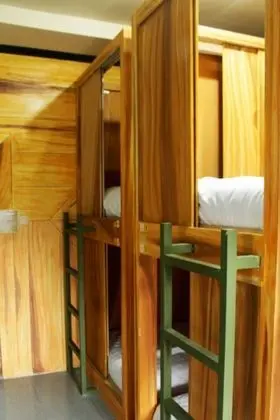 Cabin Mix Private Bathroom (1  pax)
