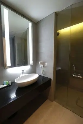 Superior Tek Büyük Yataklı Oda