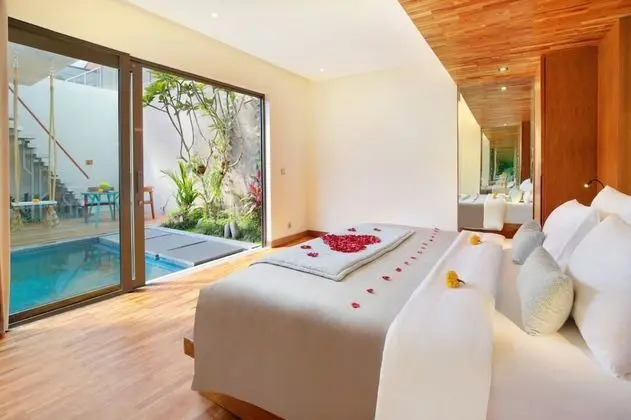 Romantic Villa, 1 Yatak Odası, Kişiye Özel Havuzlu (Floating Bathtub)