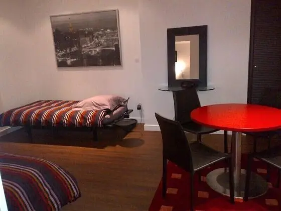 Üç Kişilik Oda (Nouvelle Génération)