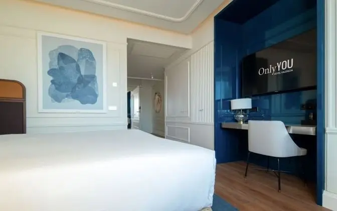 Premium Büyük Yataklı Tek Kişilik Oda, Şehir Manzaralı